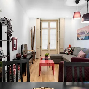 https://soho-arts-malaga-duplex-apartment.hotelsinnerja.org